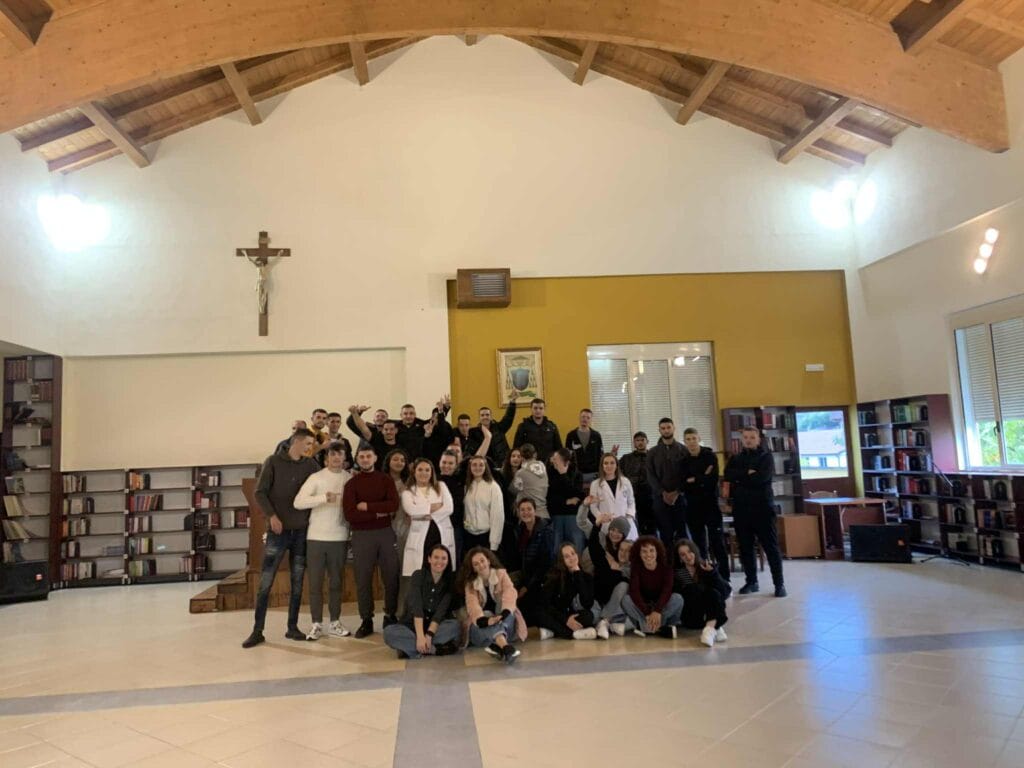 E65f40cd 2563 4817 a54f ecf63ebd2961